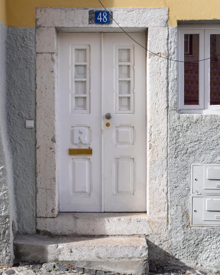 Alfama Yellow House Lisbon Luaran gambar