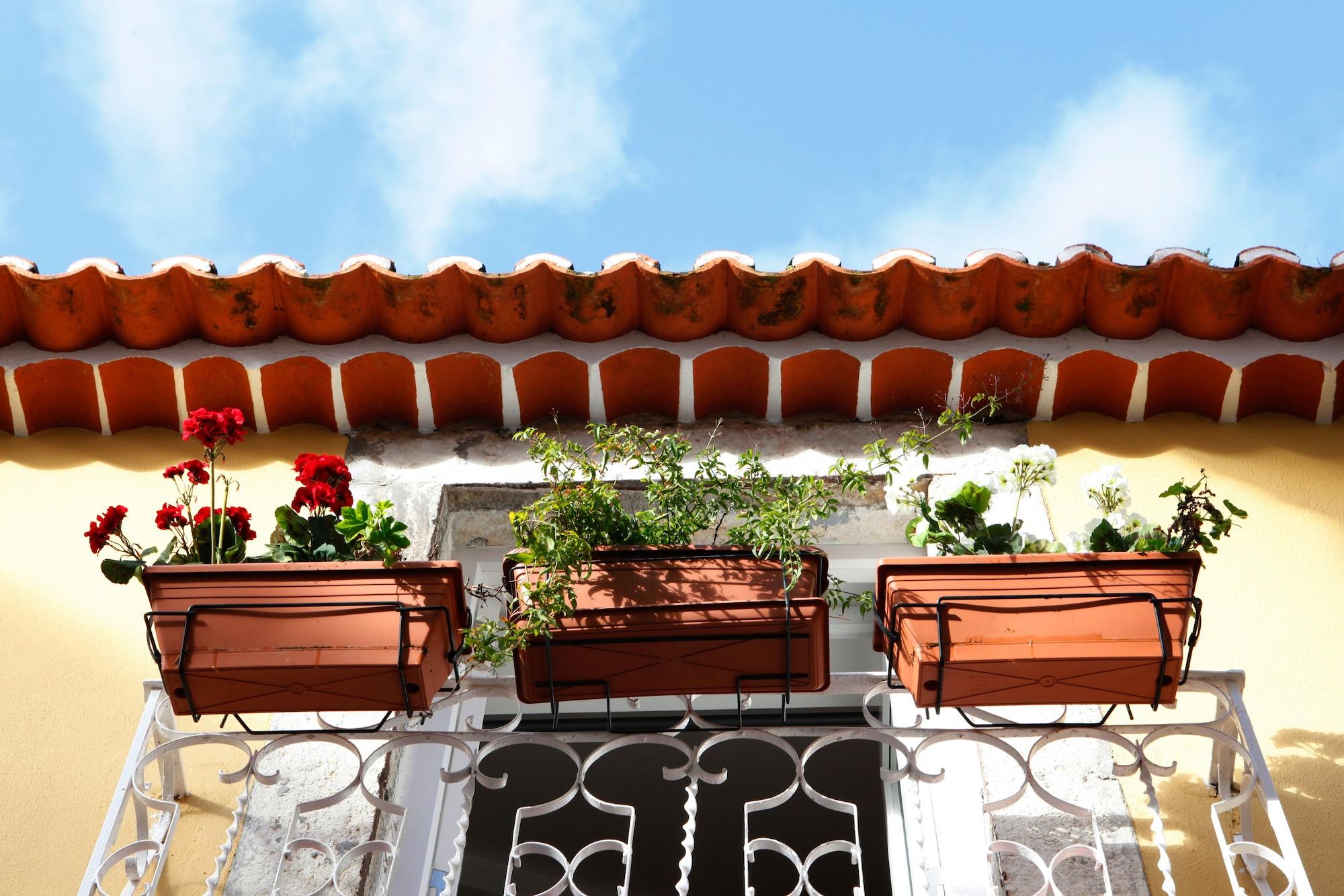 Alfama Yellow House Lisbon Luaran gambar