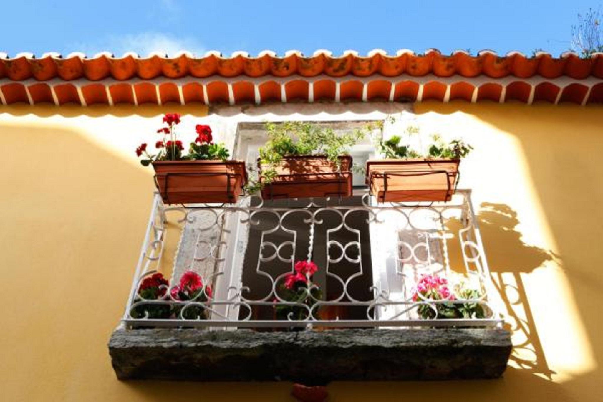Alfama Yellow House Lisbon Luaran gambar